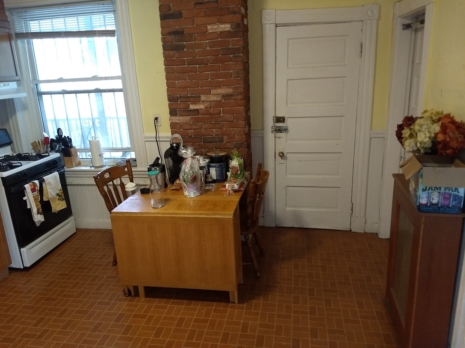 18 Mount Hood Rd, Brighton