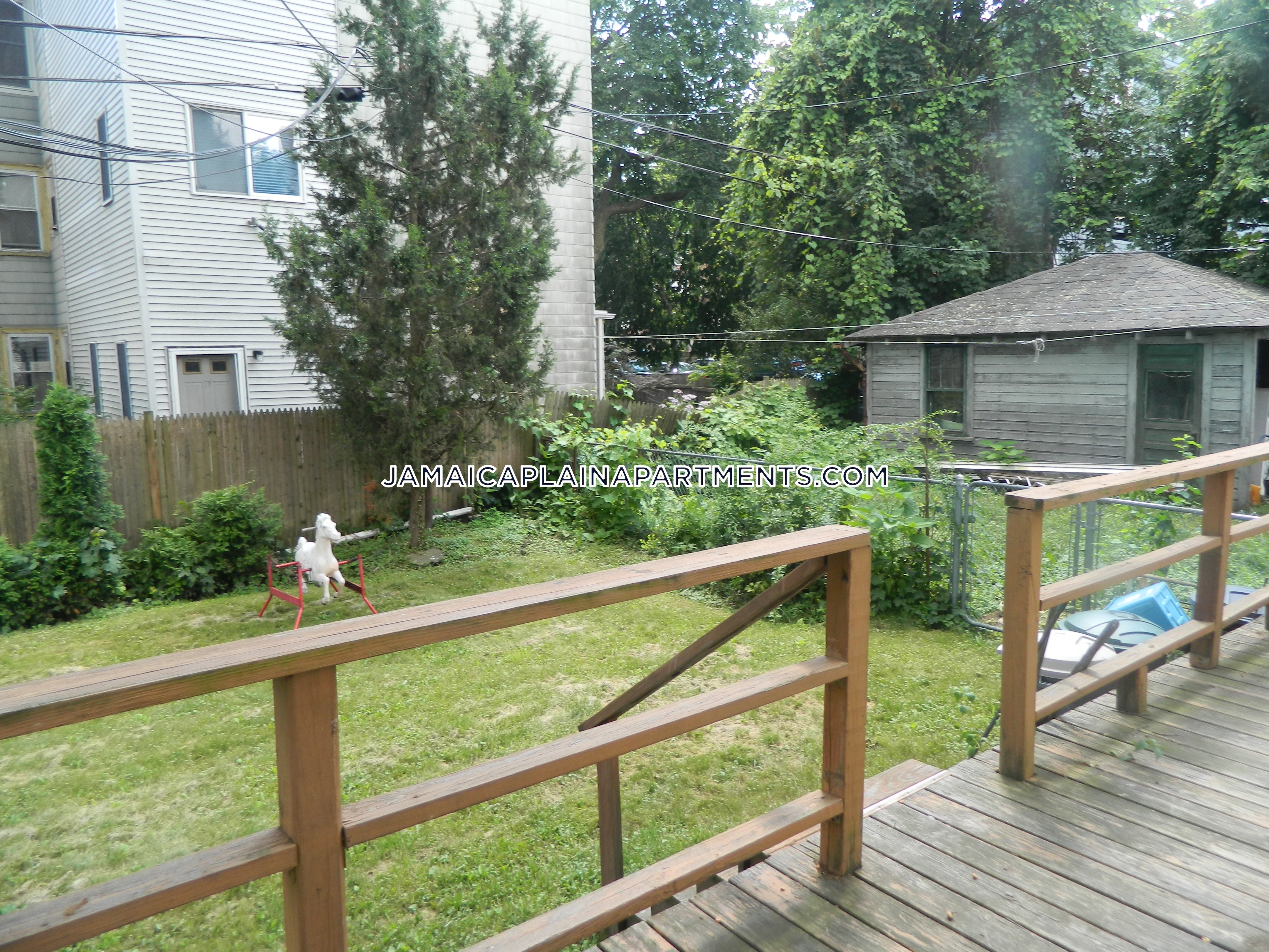 11 Rosemary St, Jamaica Plain