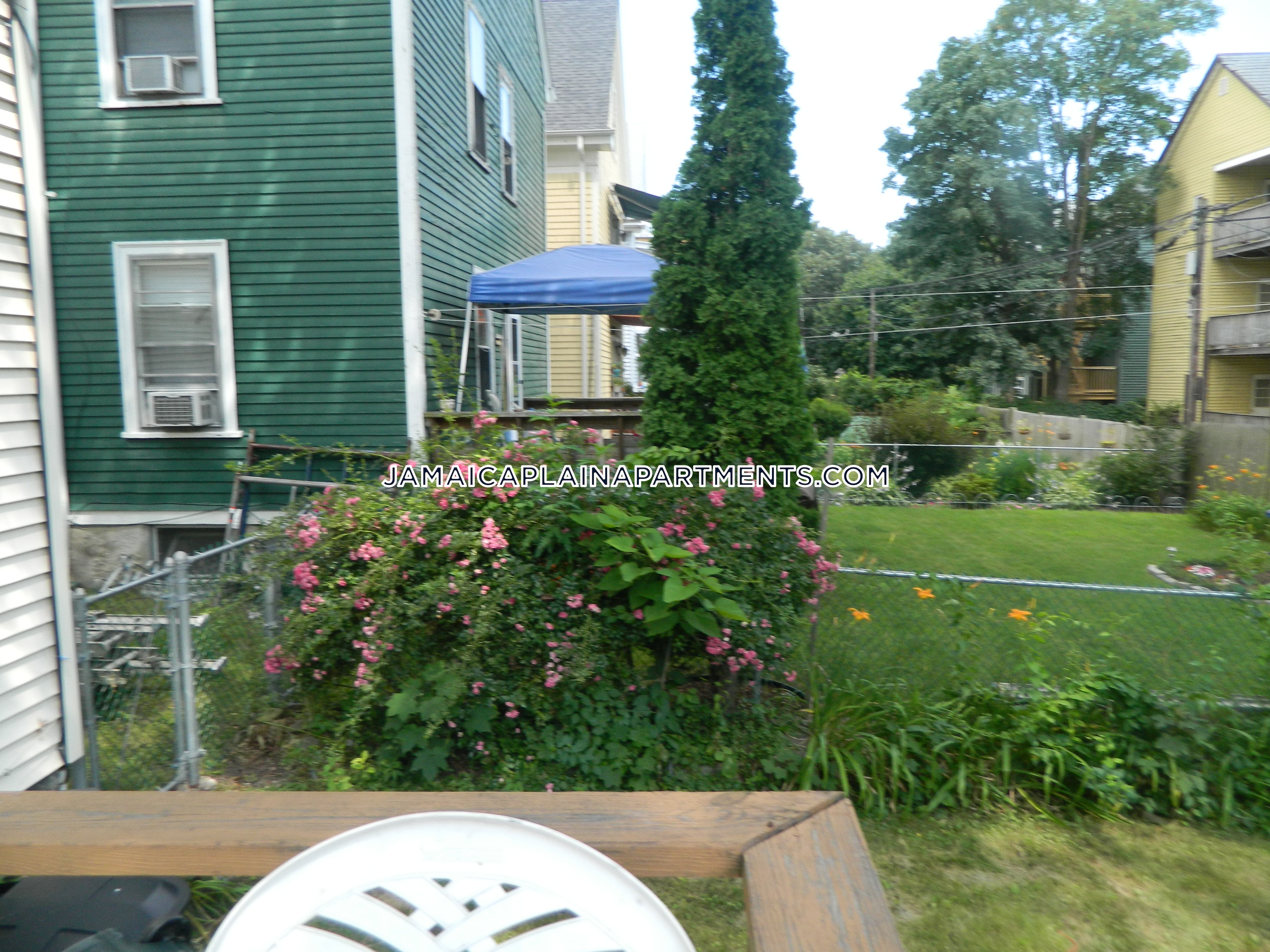 11 Rosemary St, Jamaica Plain