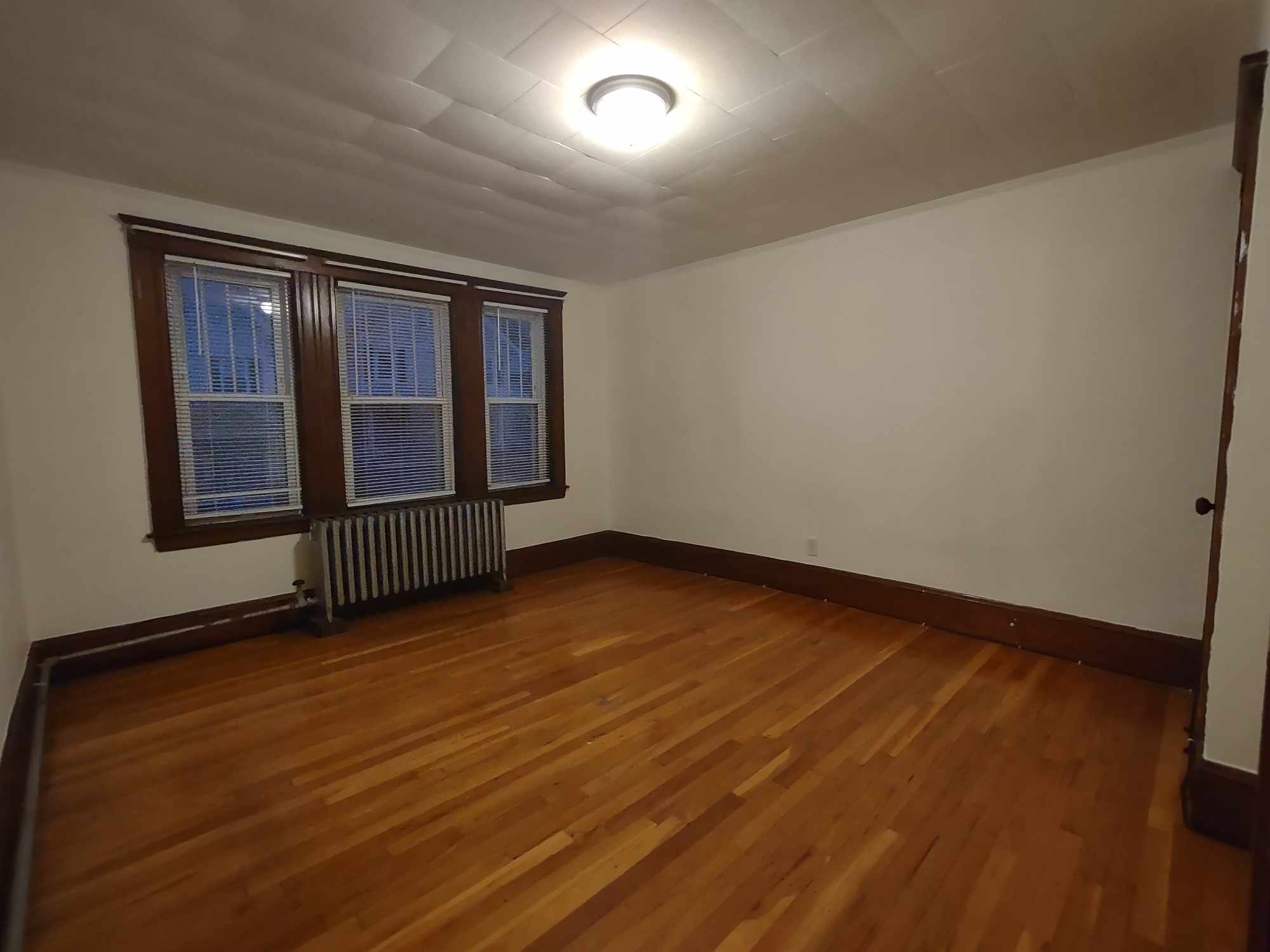 223 Ferry St, Everett