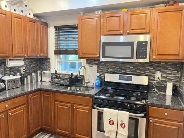 436 Warren Ave, Brockton