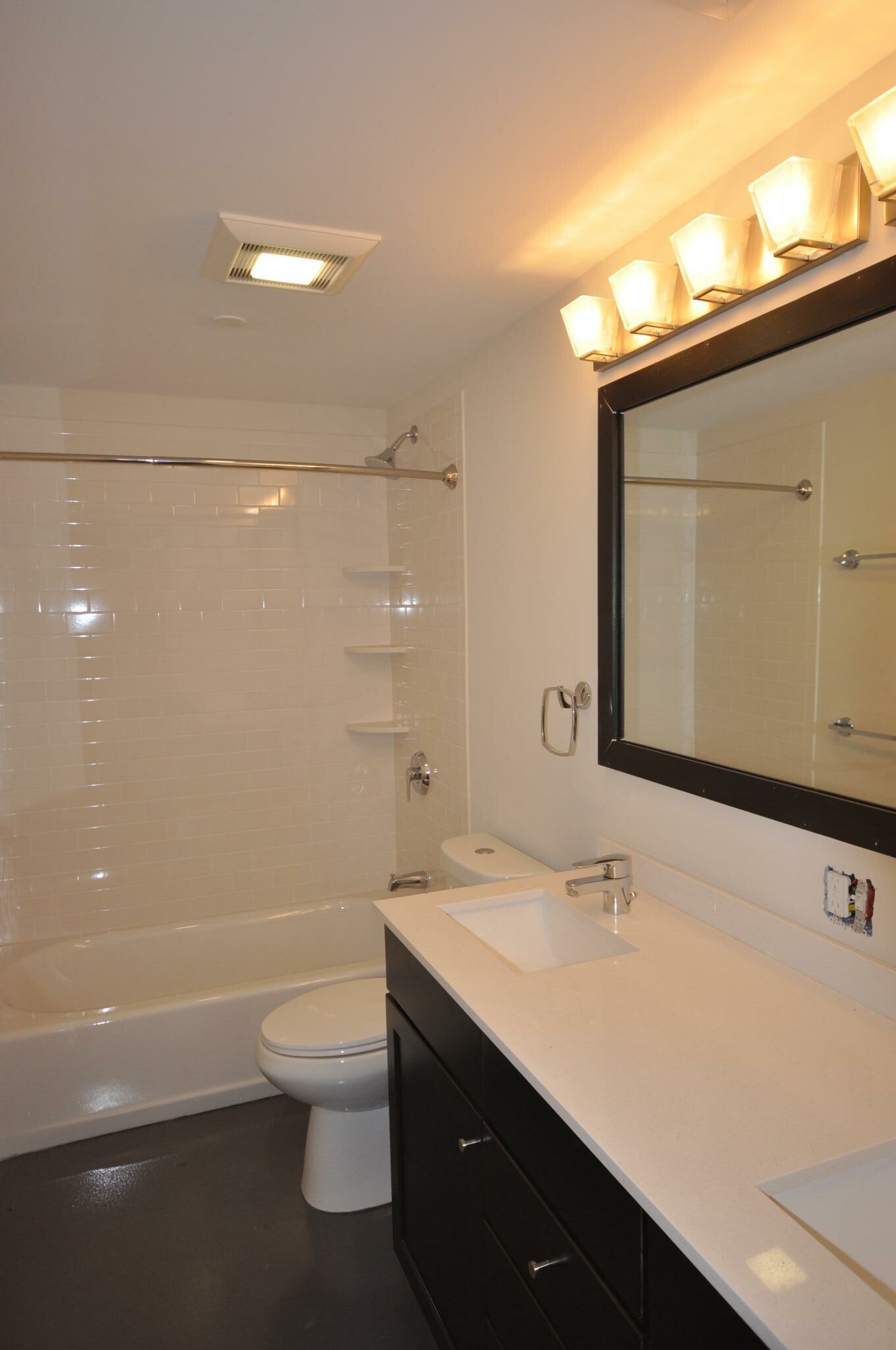 659 Massachusetts Ave, South End