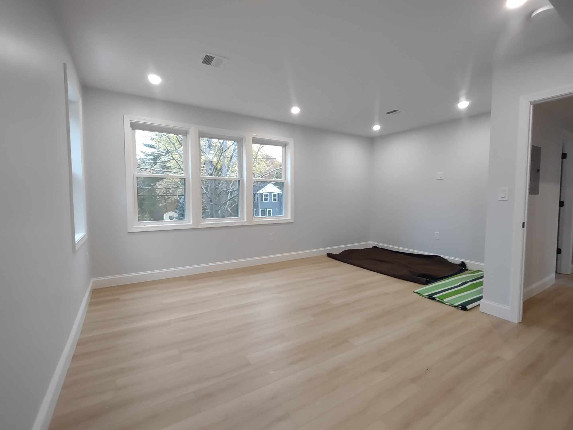 76 Lexington St, Burlington