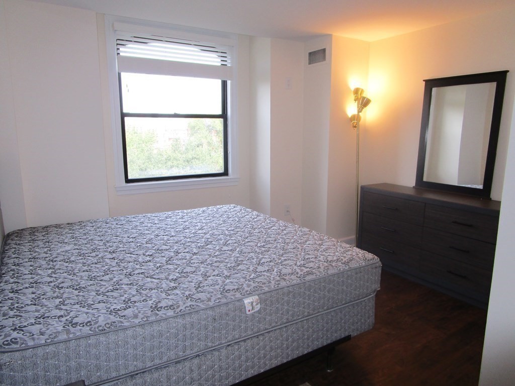 390 Commonwealth Ave, Back Bay