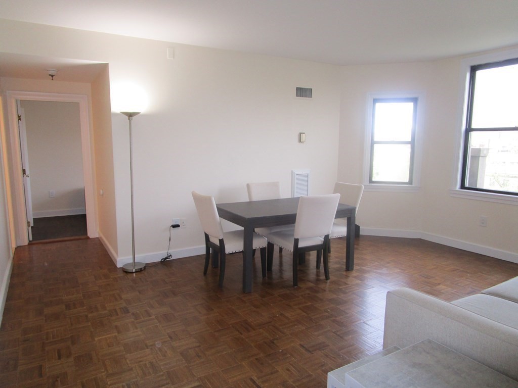 390 Commonwealth Ave, Back Bay