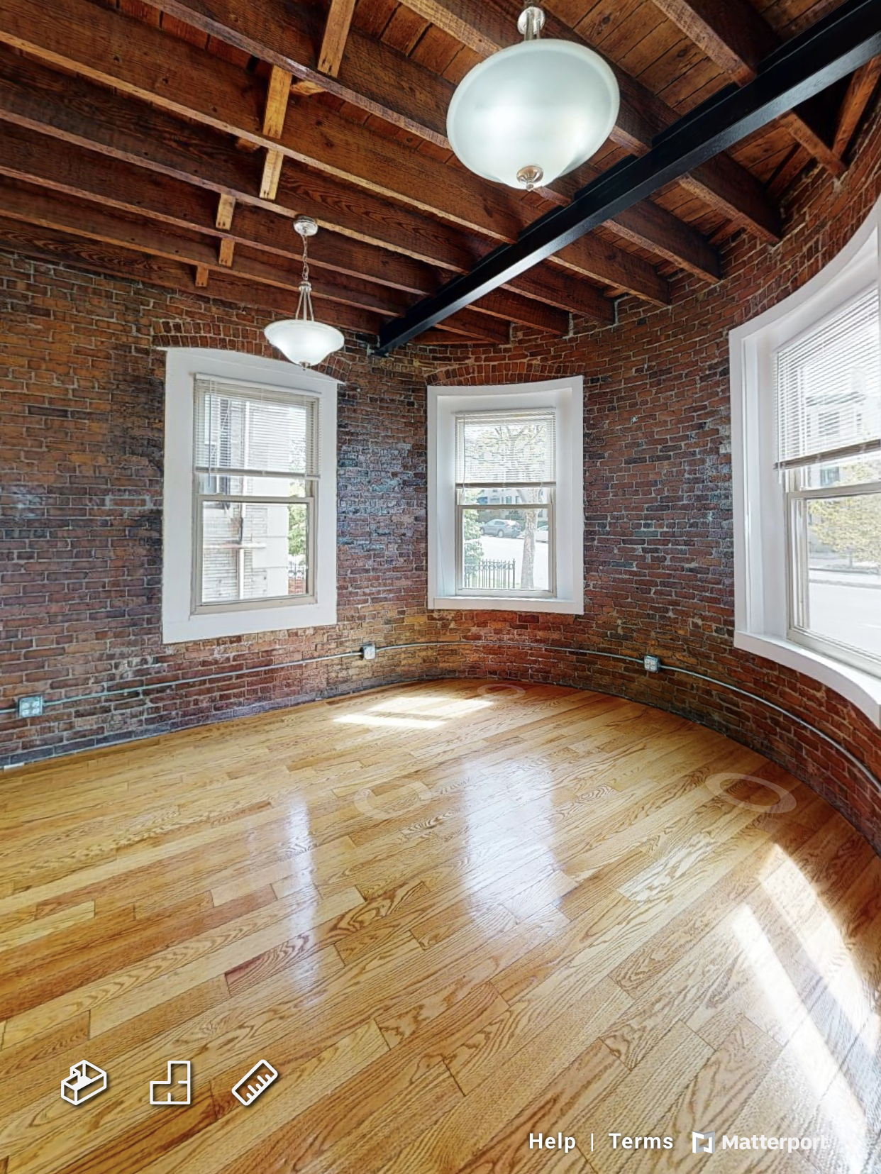 879 Beacon St, Fenway