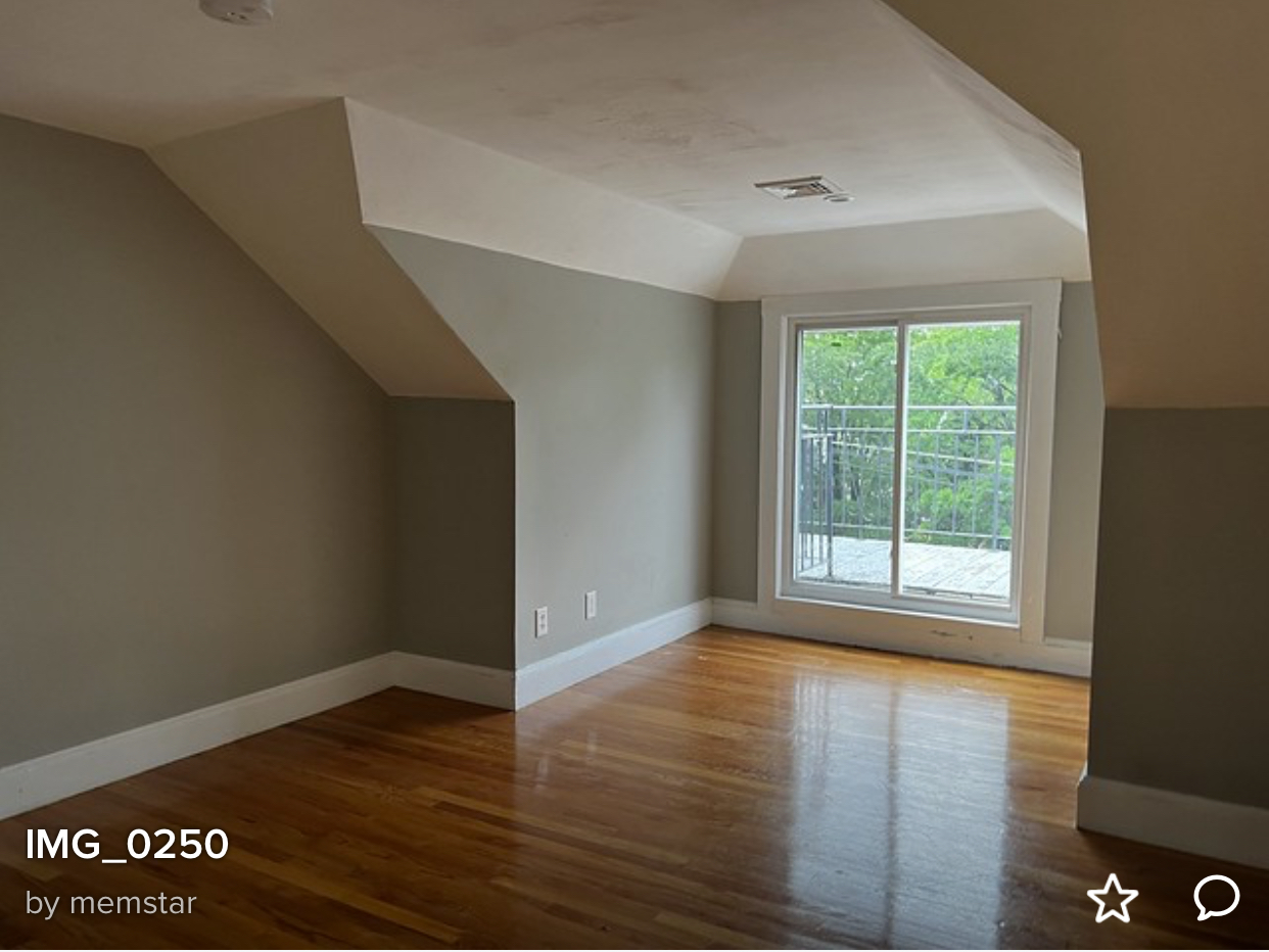 152 Winchester St, Washington Square