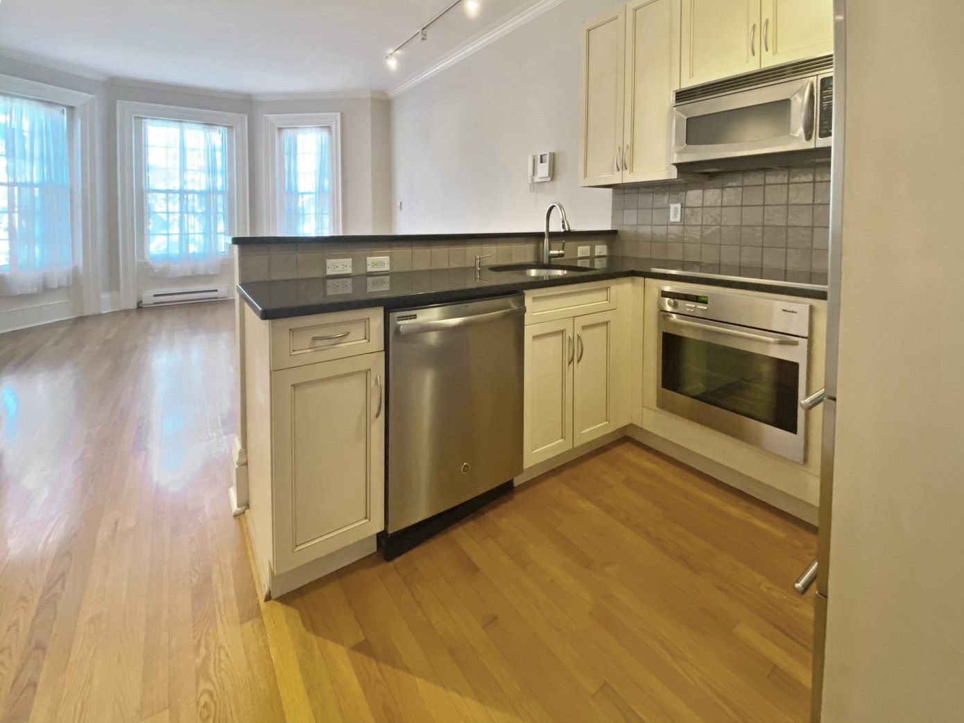 80 Marlborough St, Back Bay