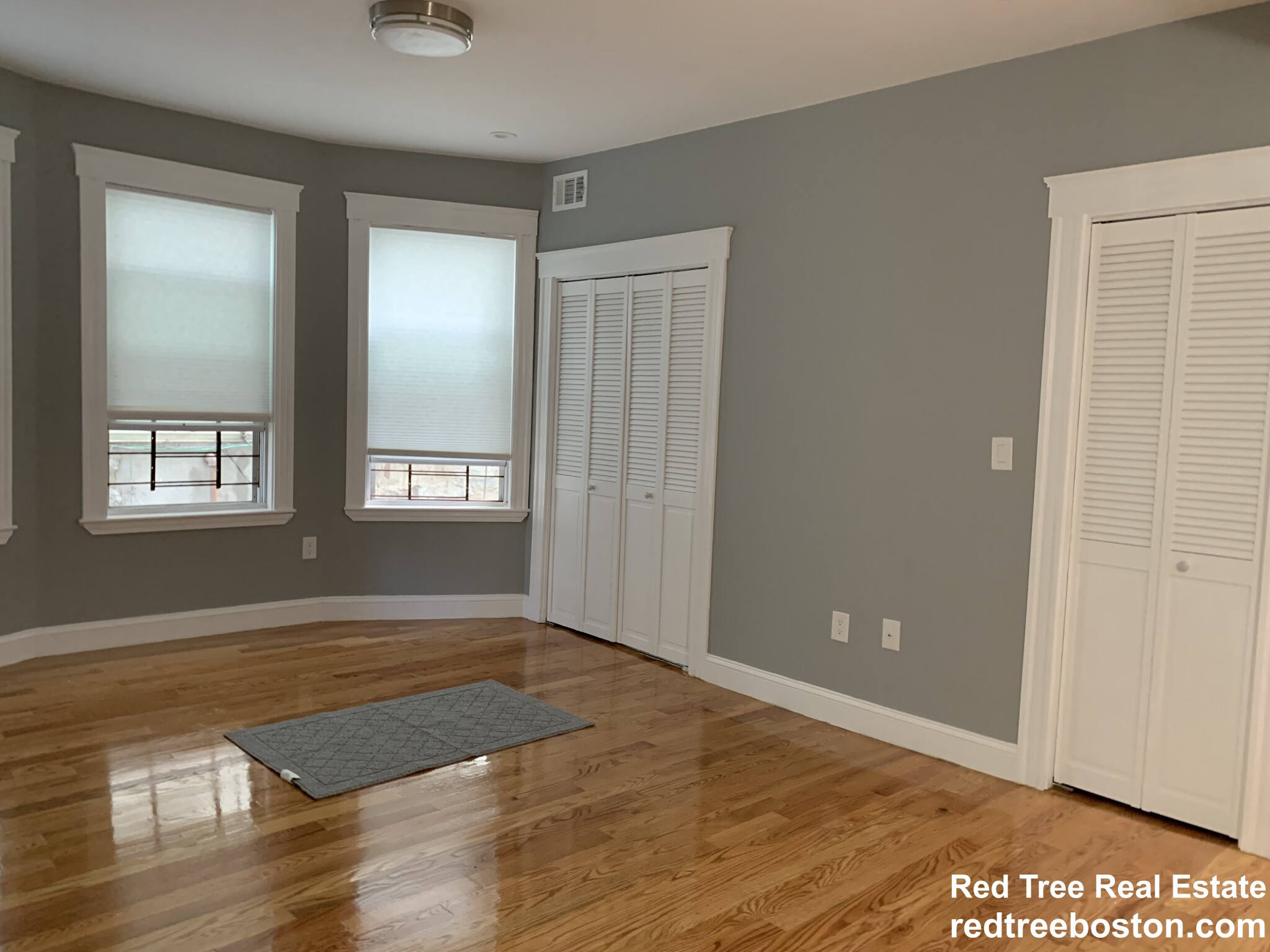 146 Hillside St, Mission Hill