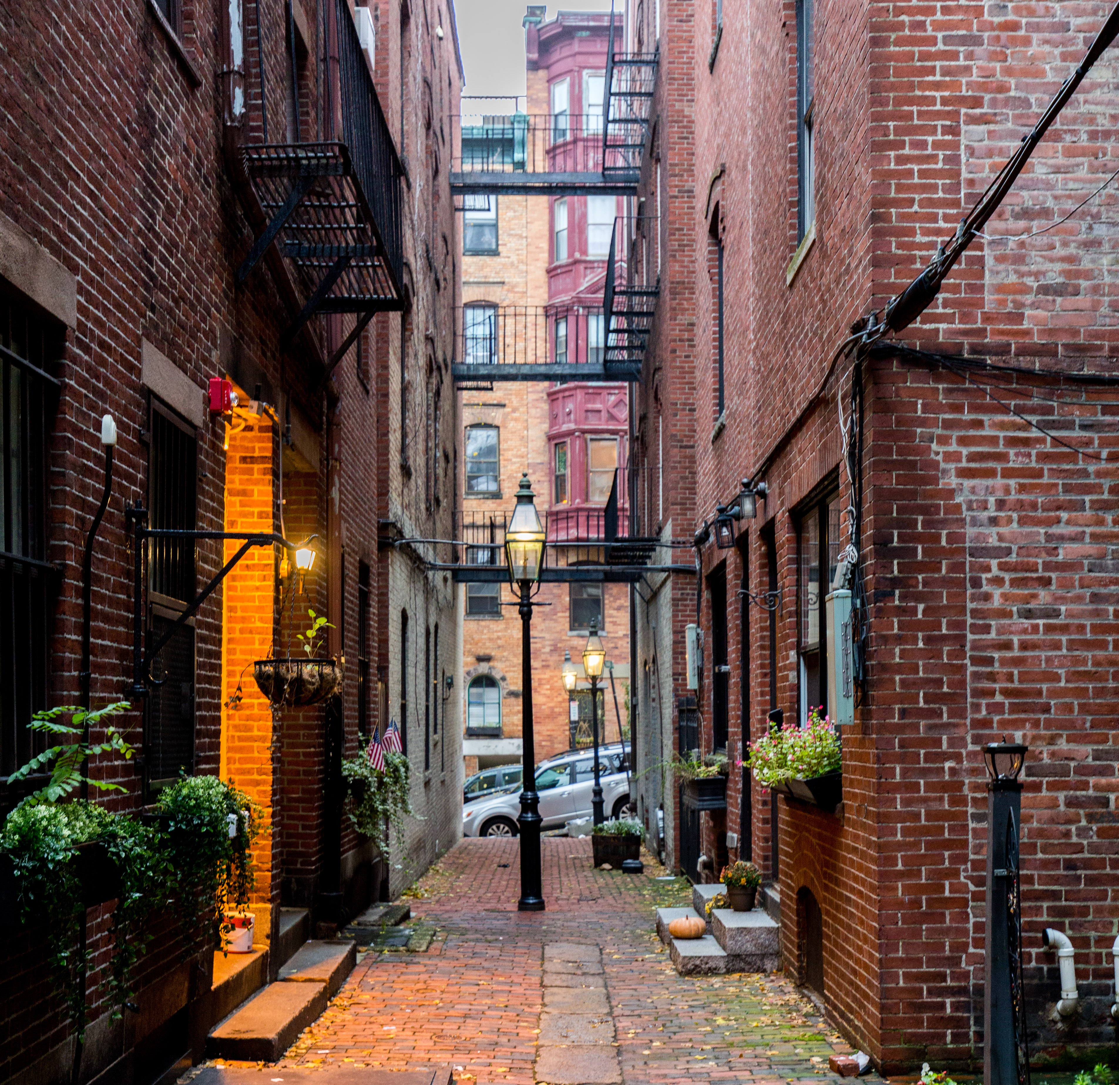 3 Champney Pl, Beacon Hill