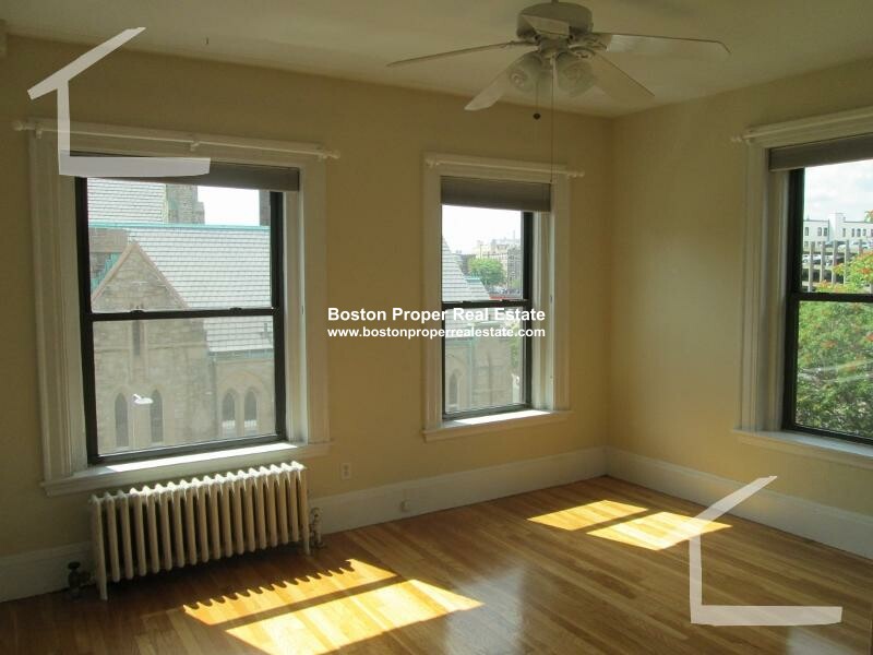 1091 Boylston St, Fenway