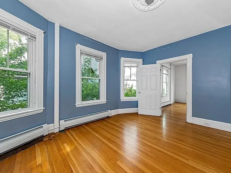 14 Eldora St, Mission Hill