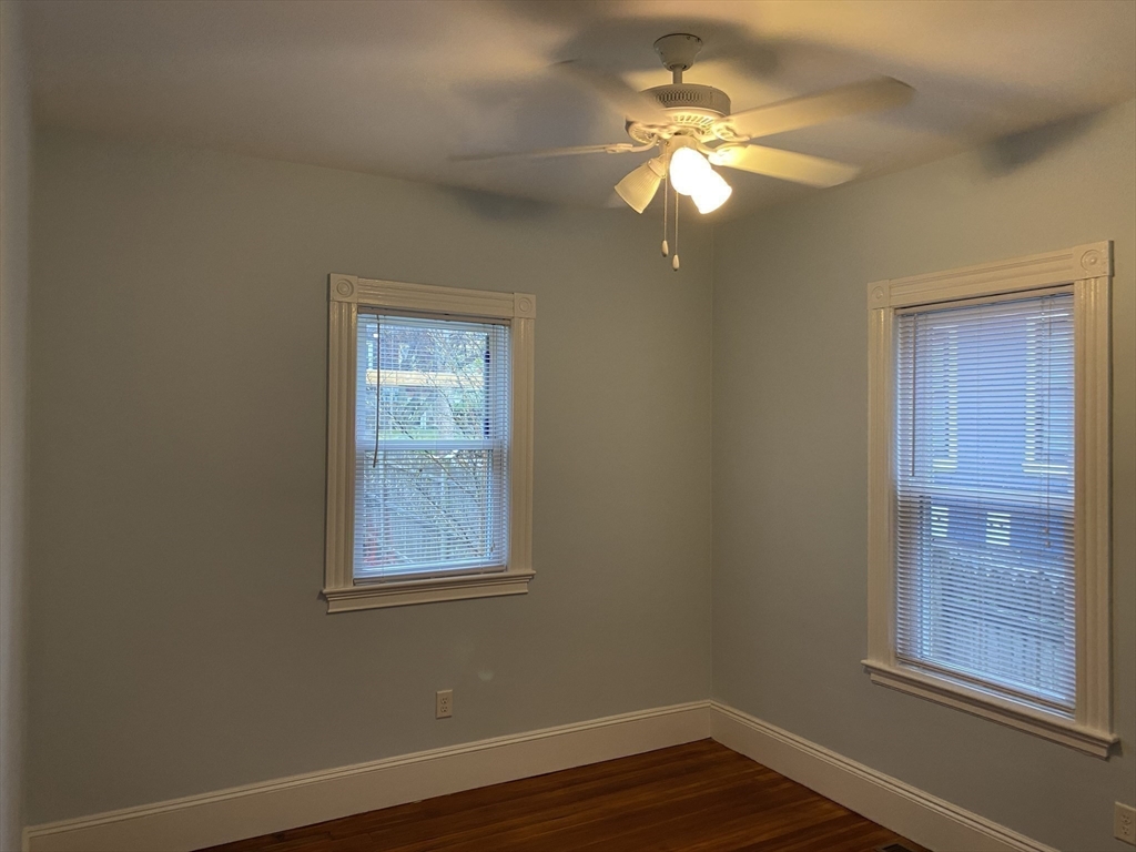 15 Radford Ln, Dorchester