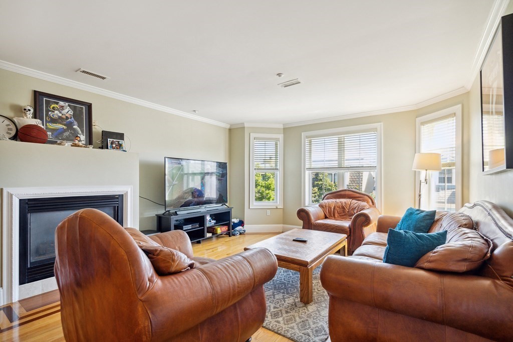 39 Dorchester St, South Boston