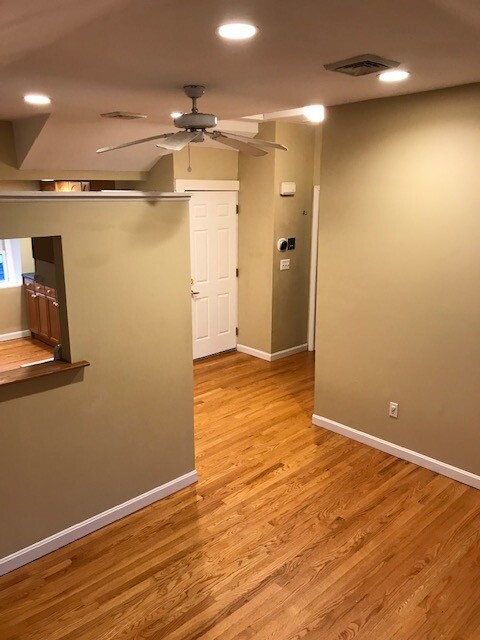 24 Henderson St, Arlington