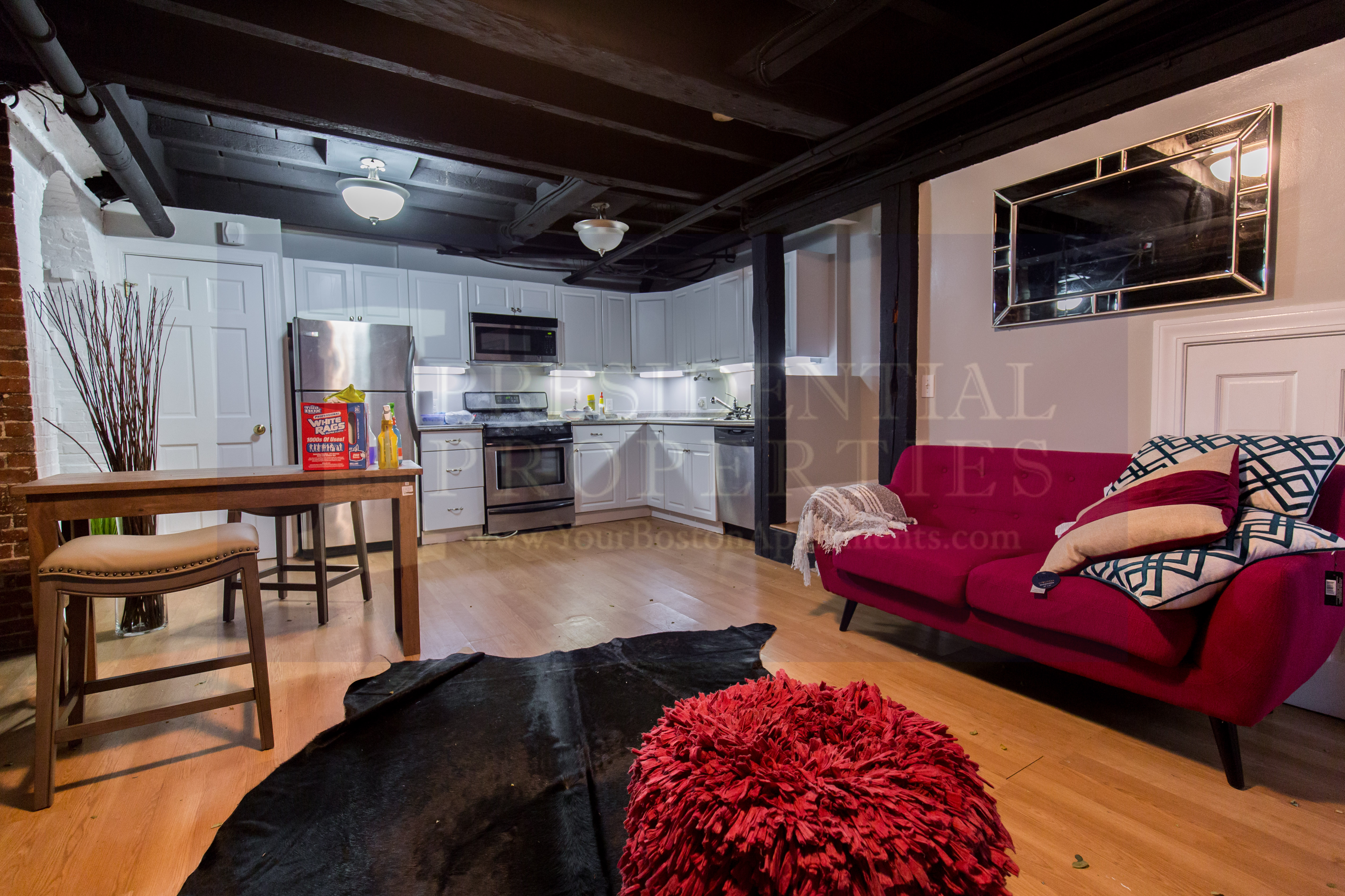 3 Champney Pl, Beacon Hill