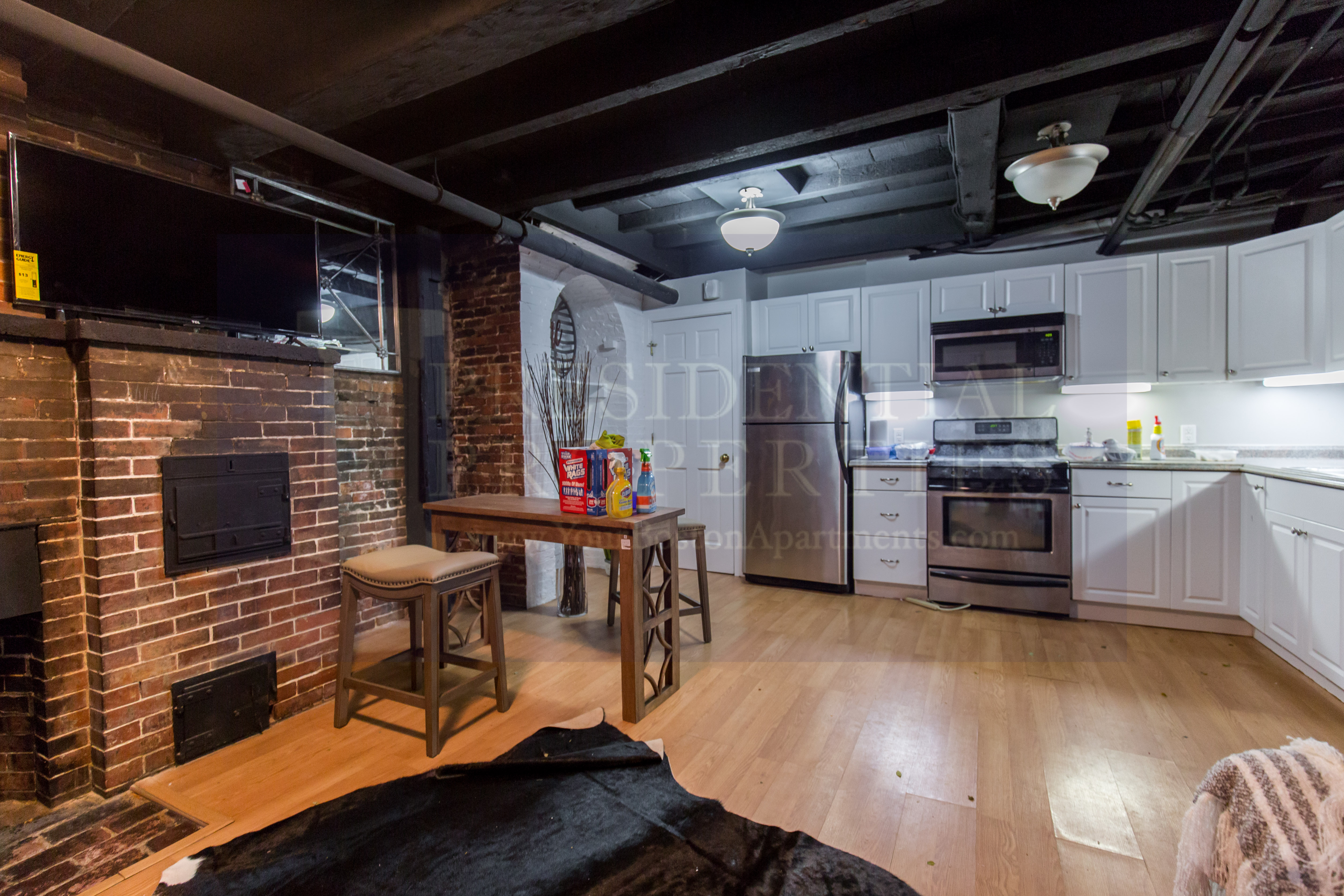 3 Champney Pl, Beacon Hill