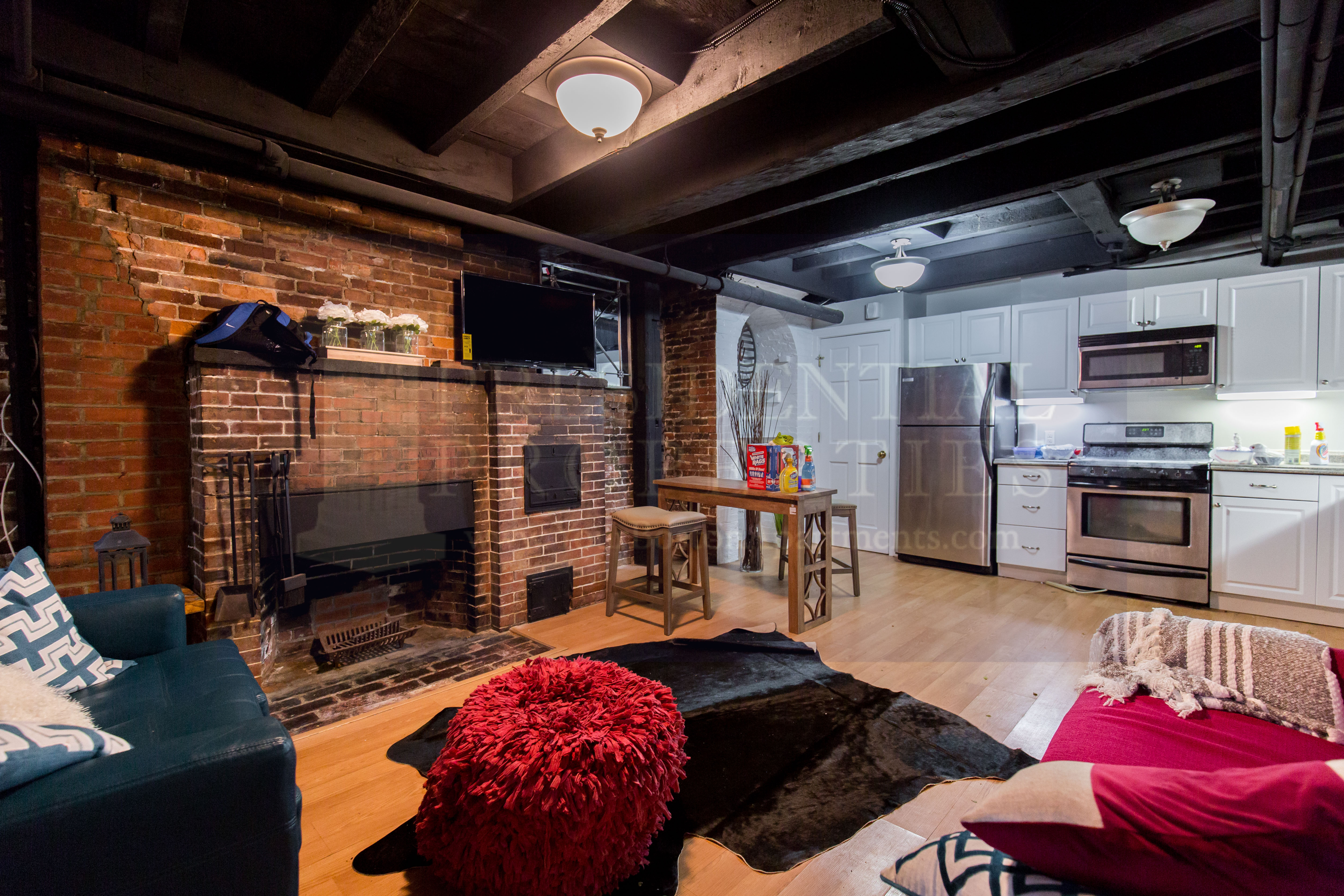 3 Champney Pl, Beacon Hill