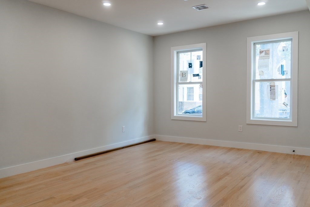 280 Chelsea St, East Boston