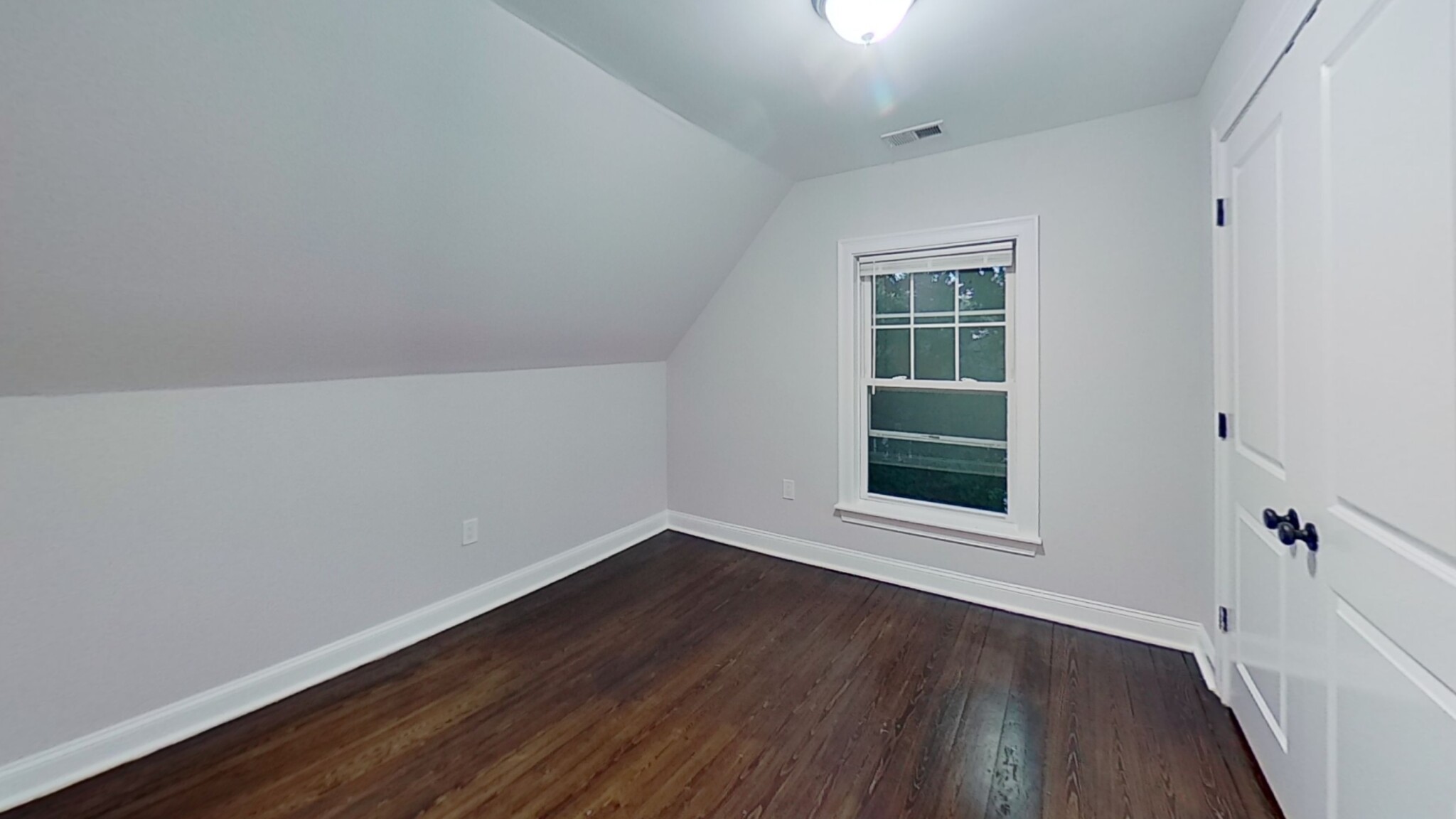 18 Robeson St, Jamaica Plain