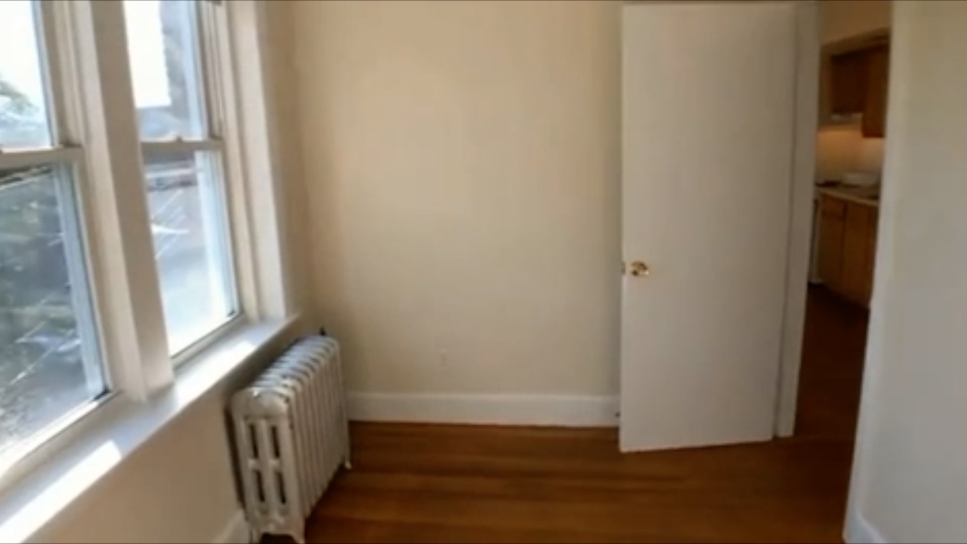 33 Lancaster Ter, Washington Square