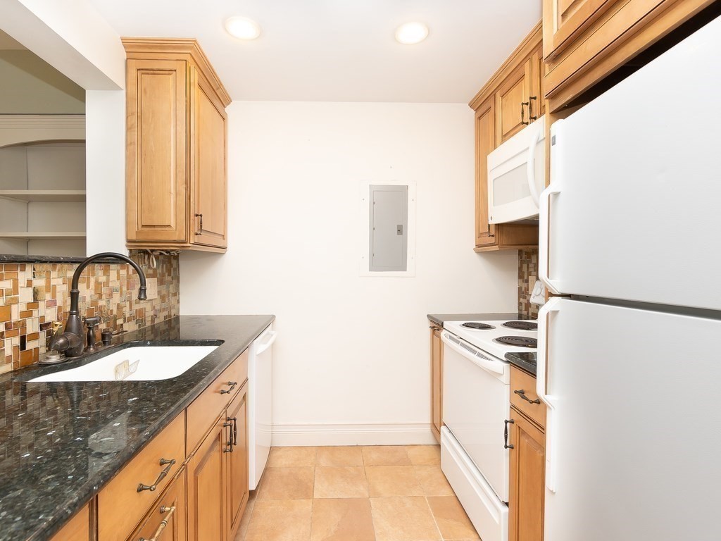 4 Charlesgate, Back Bay