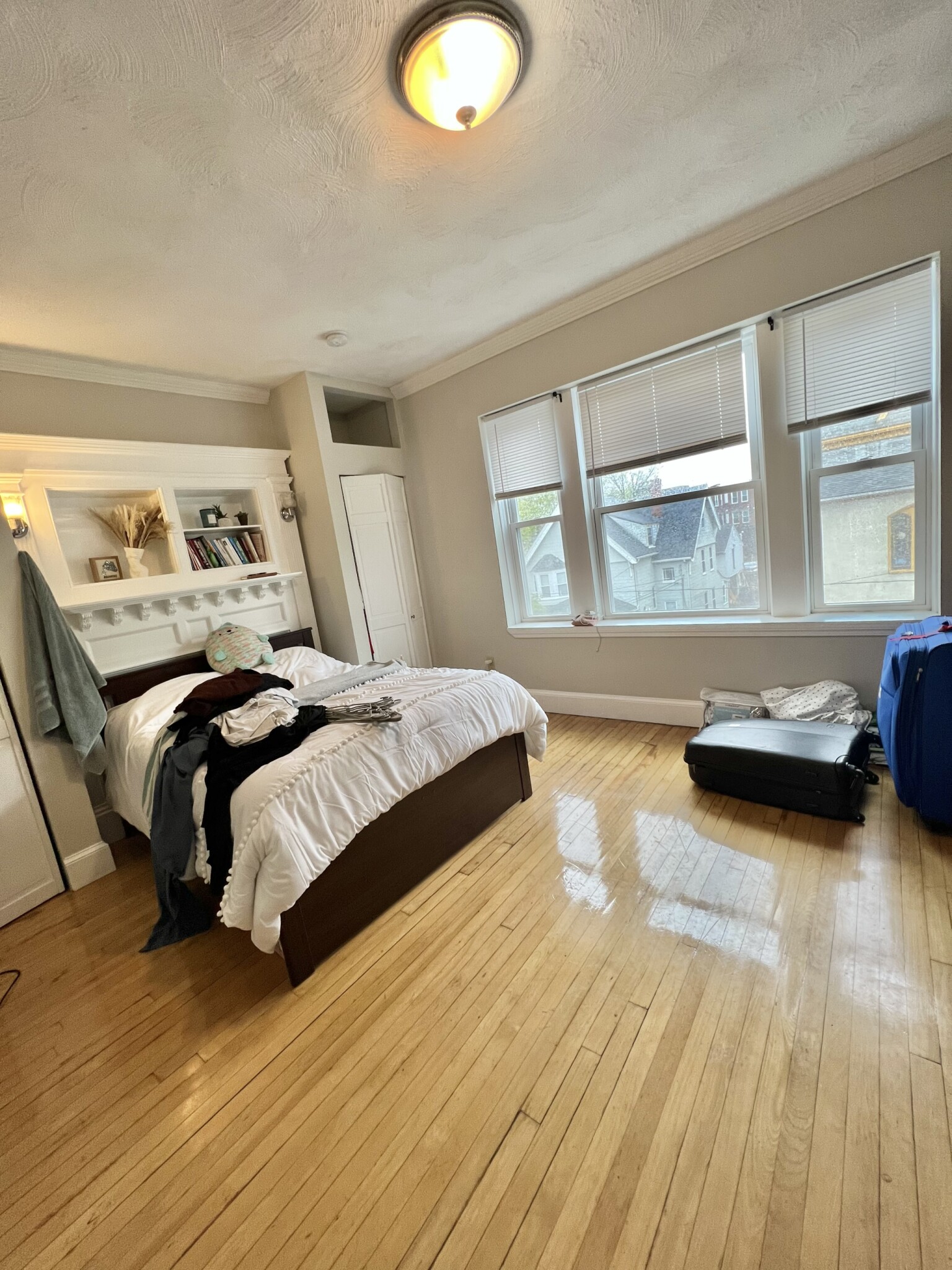 4 Farrington Ave, Allston