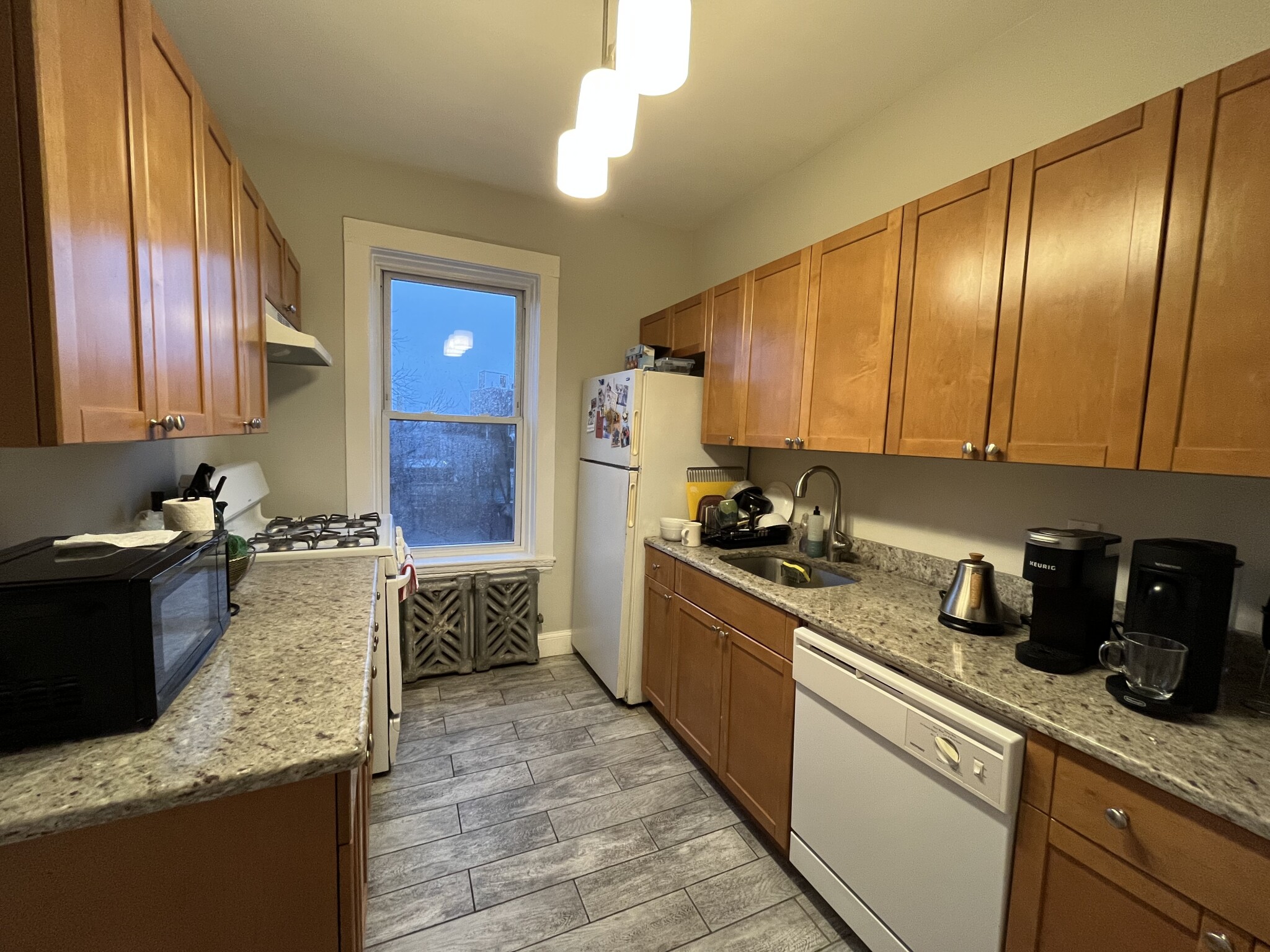 4 Farringtons Ave, Allston