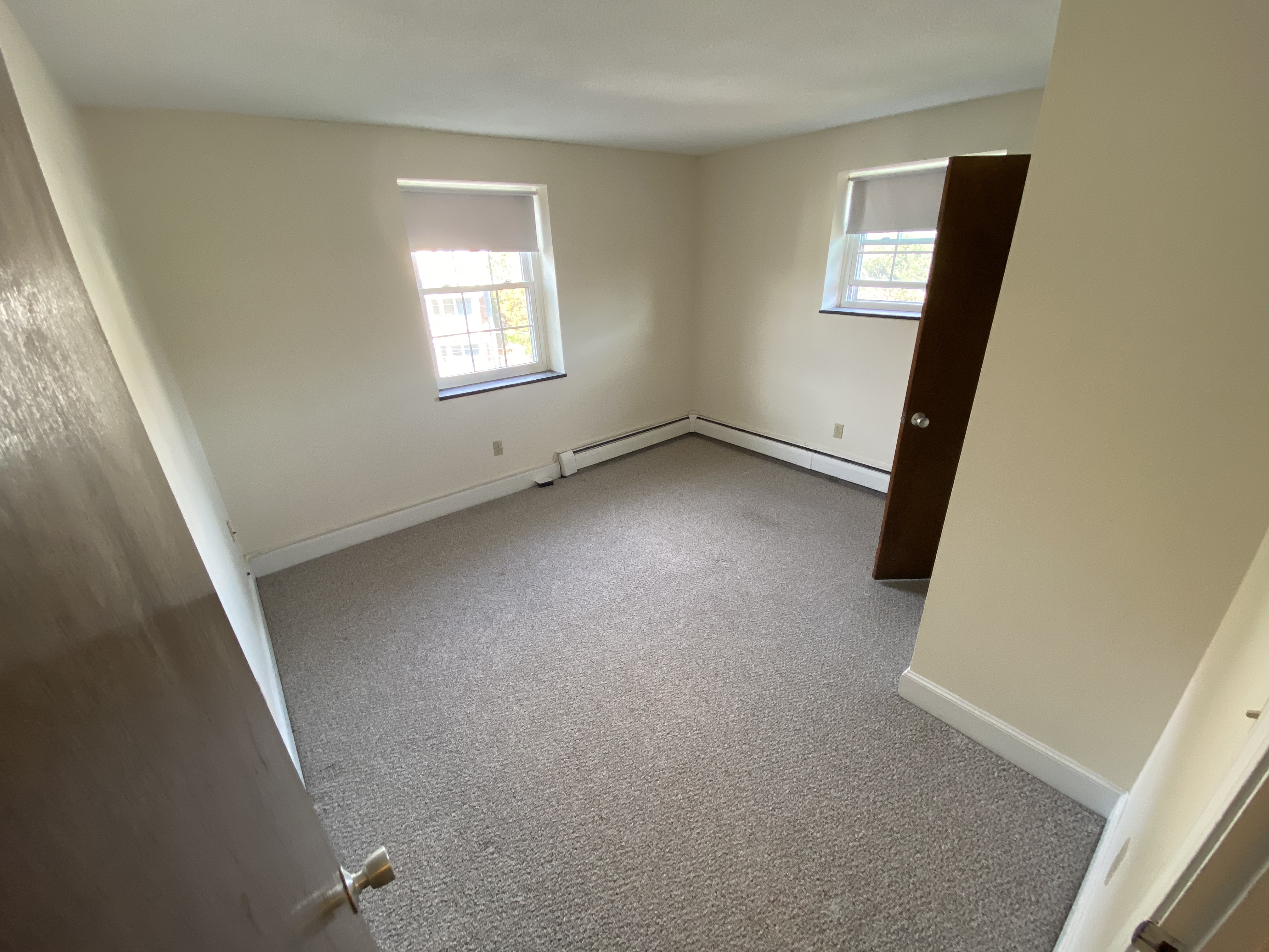 12 Brattle Dr, Arlington