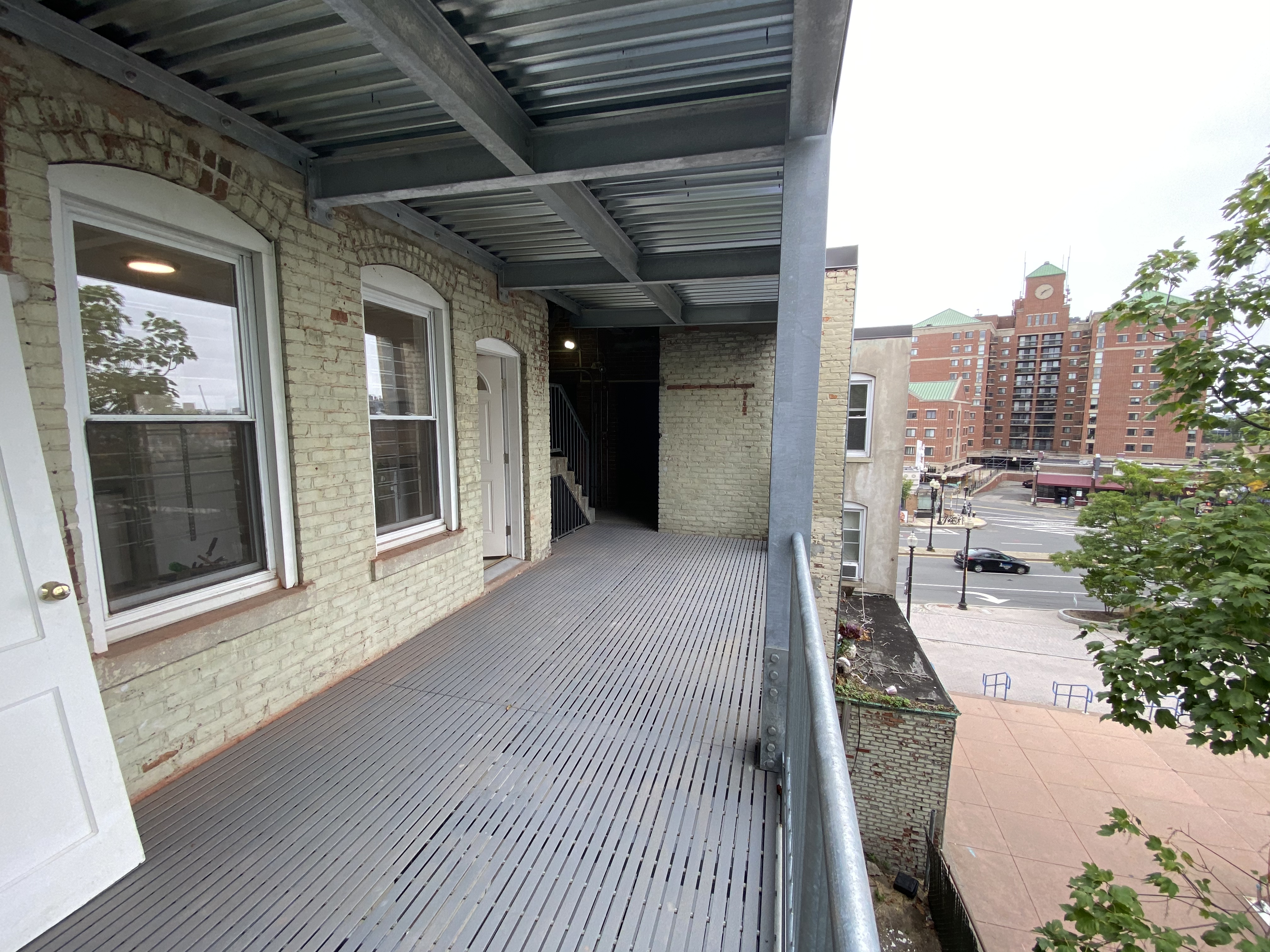 6 Barrows St, Allston