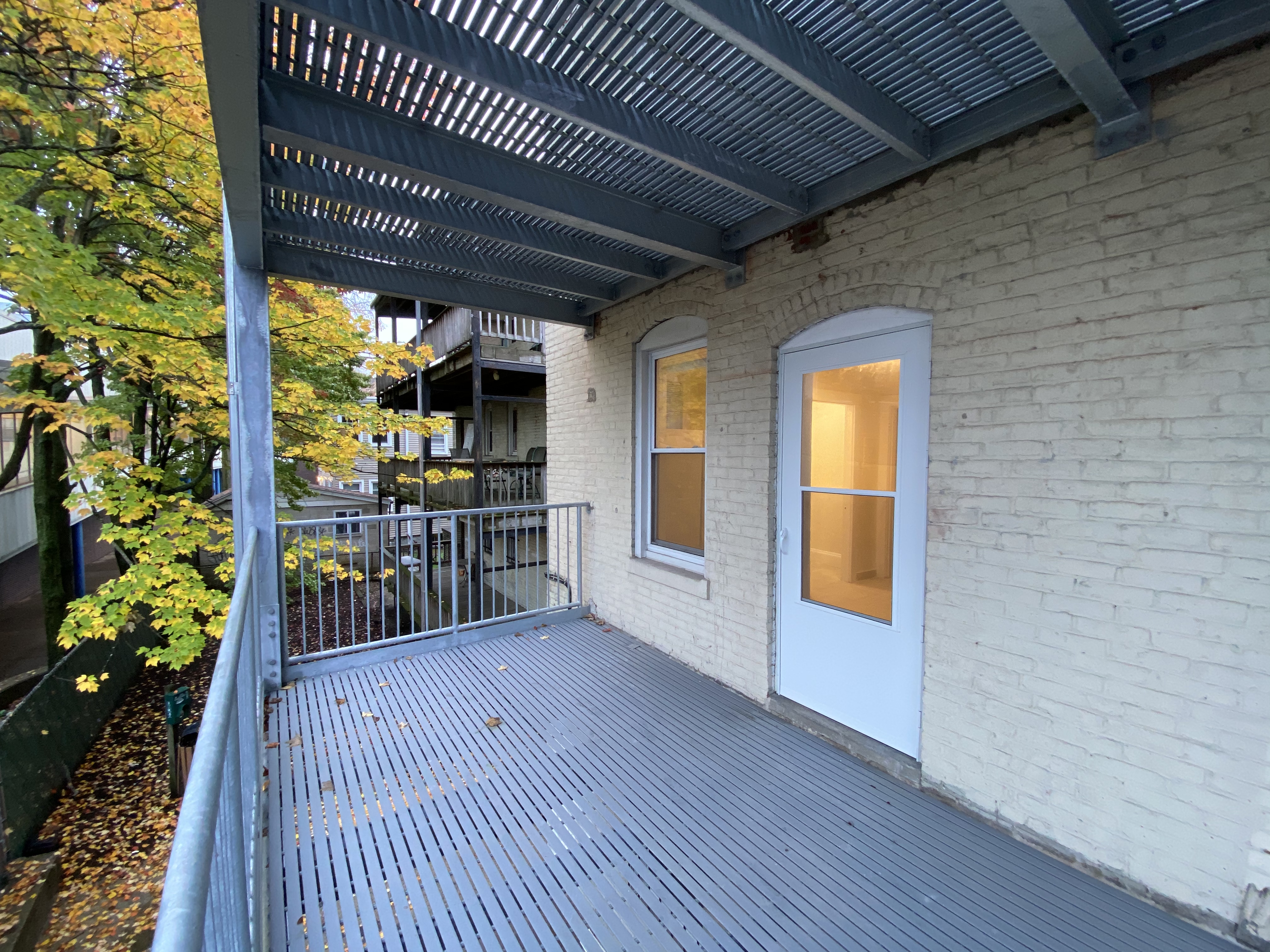 6 Barrows St, Allston