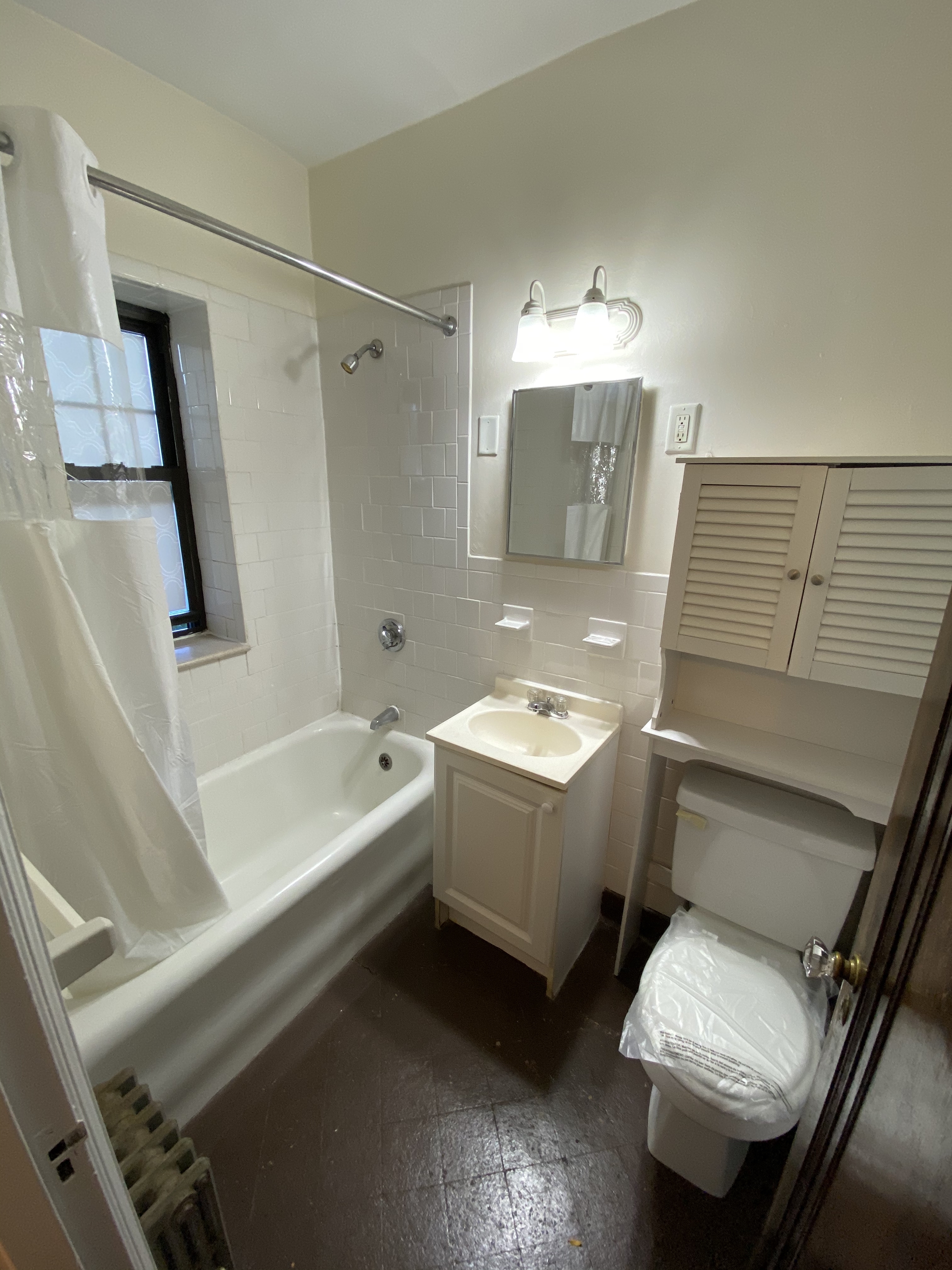 2 Elmwood Ave, Winchester Town Center