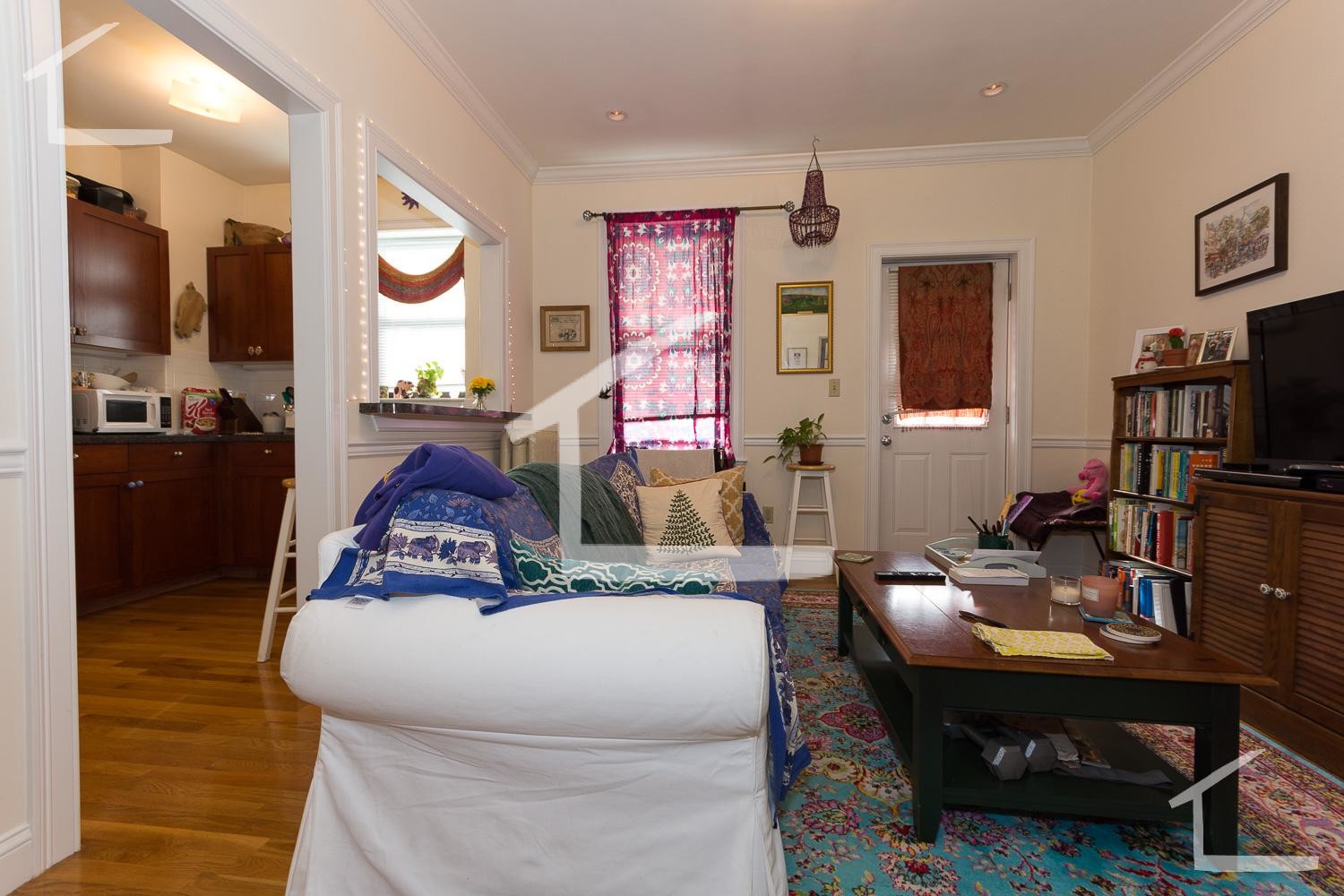 4 Park Vale Ave, Allston