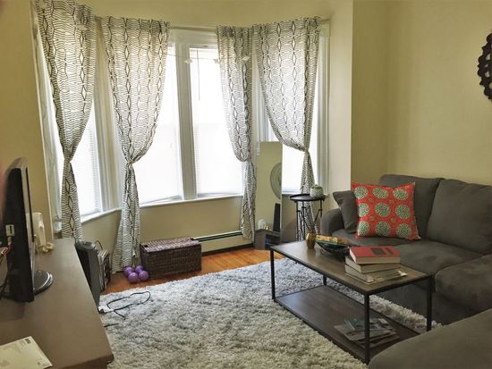 289 Sumner St, East Boston