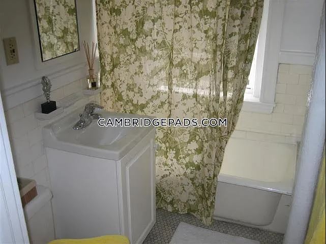 22 Chauncy St, Harvard Square