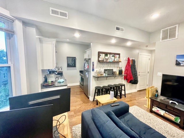 18 Atlantic St, South Boston