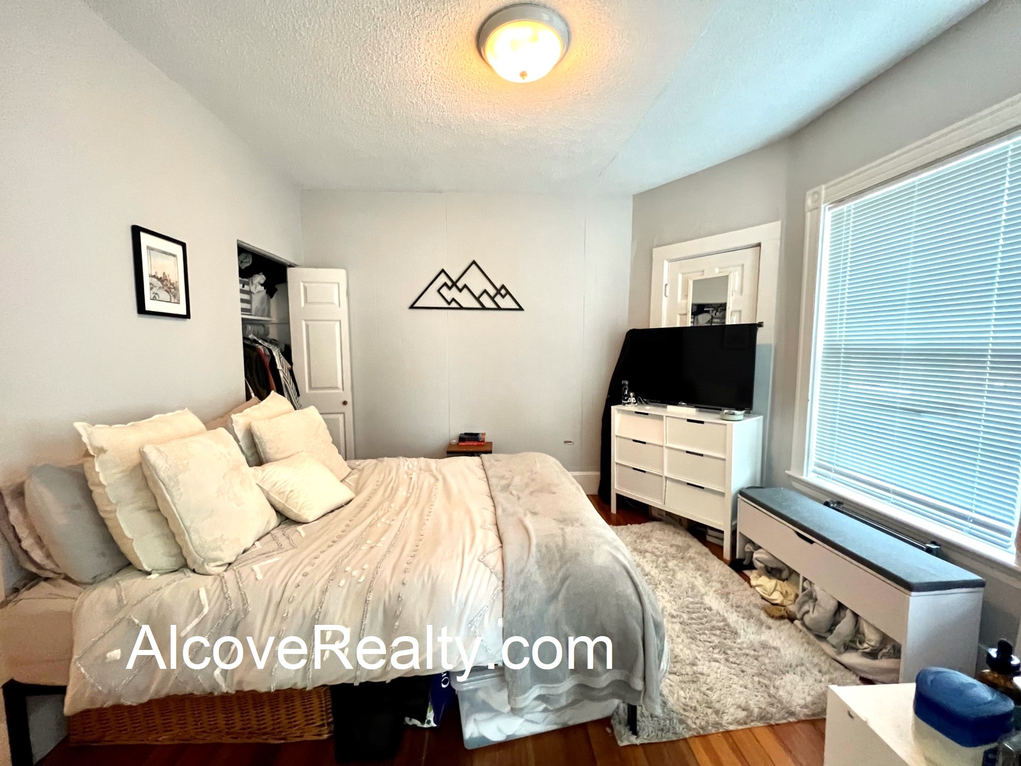 68 Raymond Ave, Teele Square