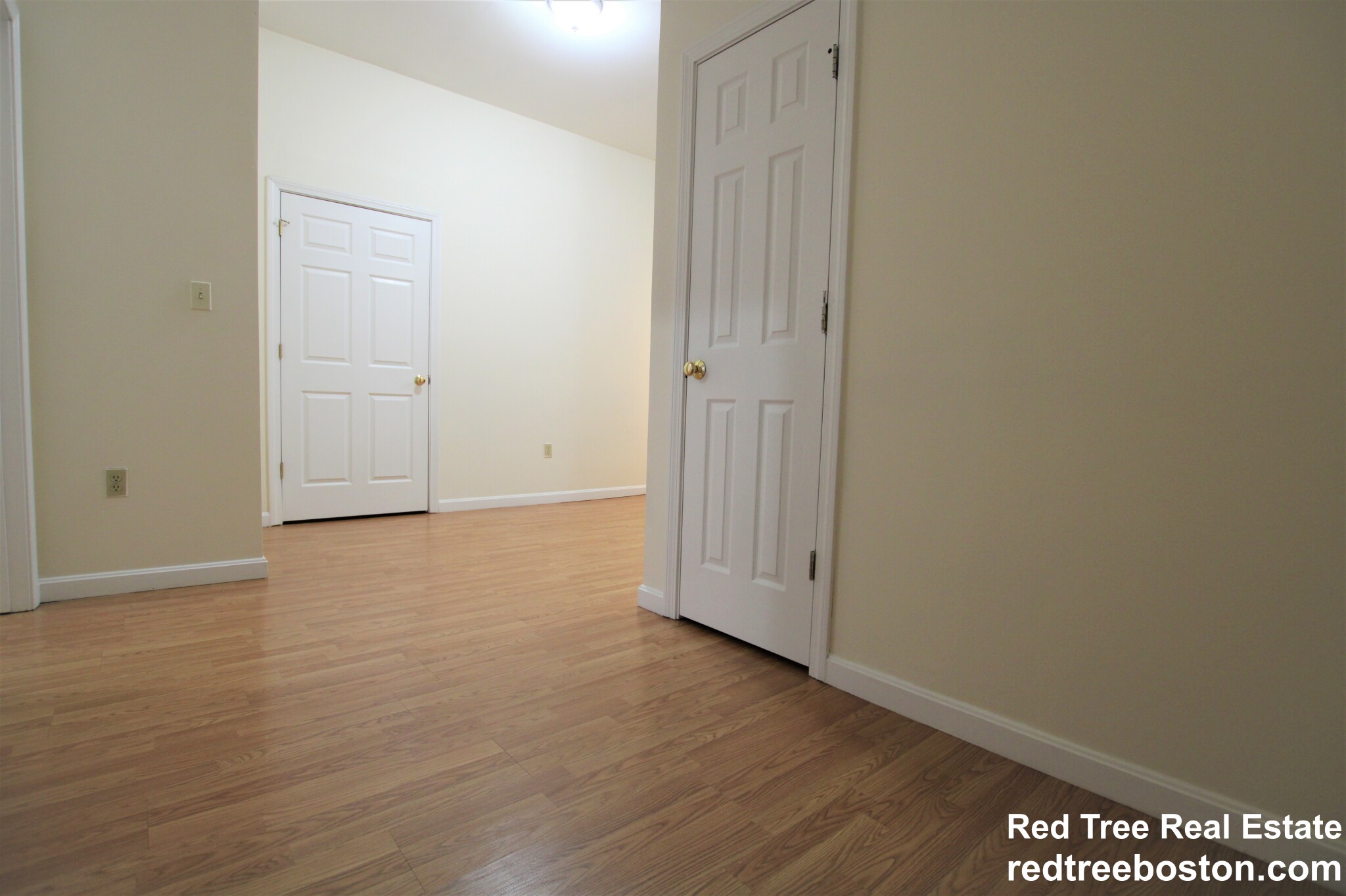 81 Essex St, Chinatown