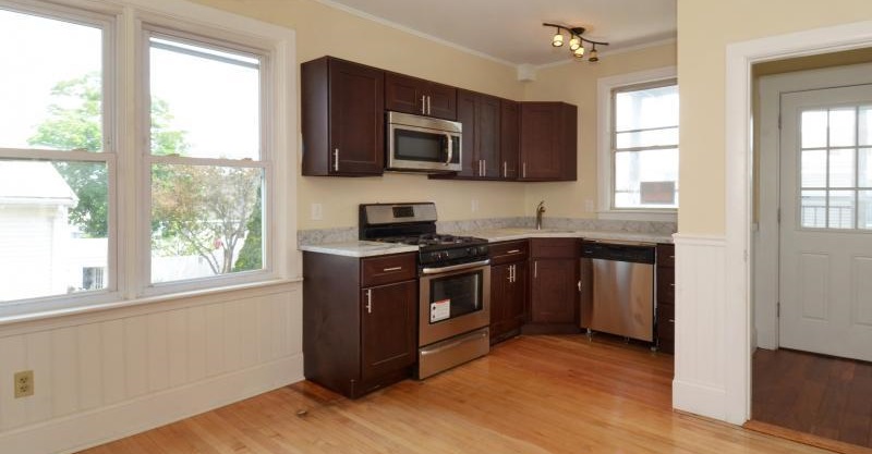 23 Wisconsin Ave, East Somerville