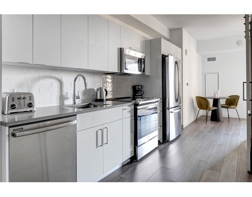 89 Dedham St, South End