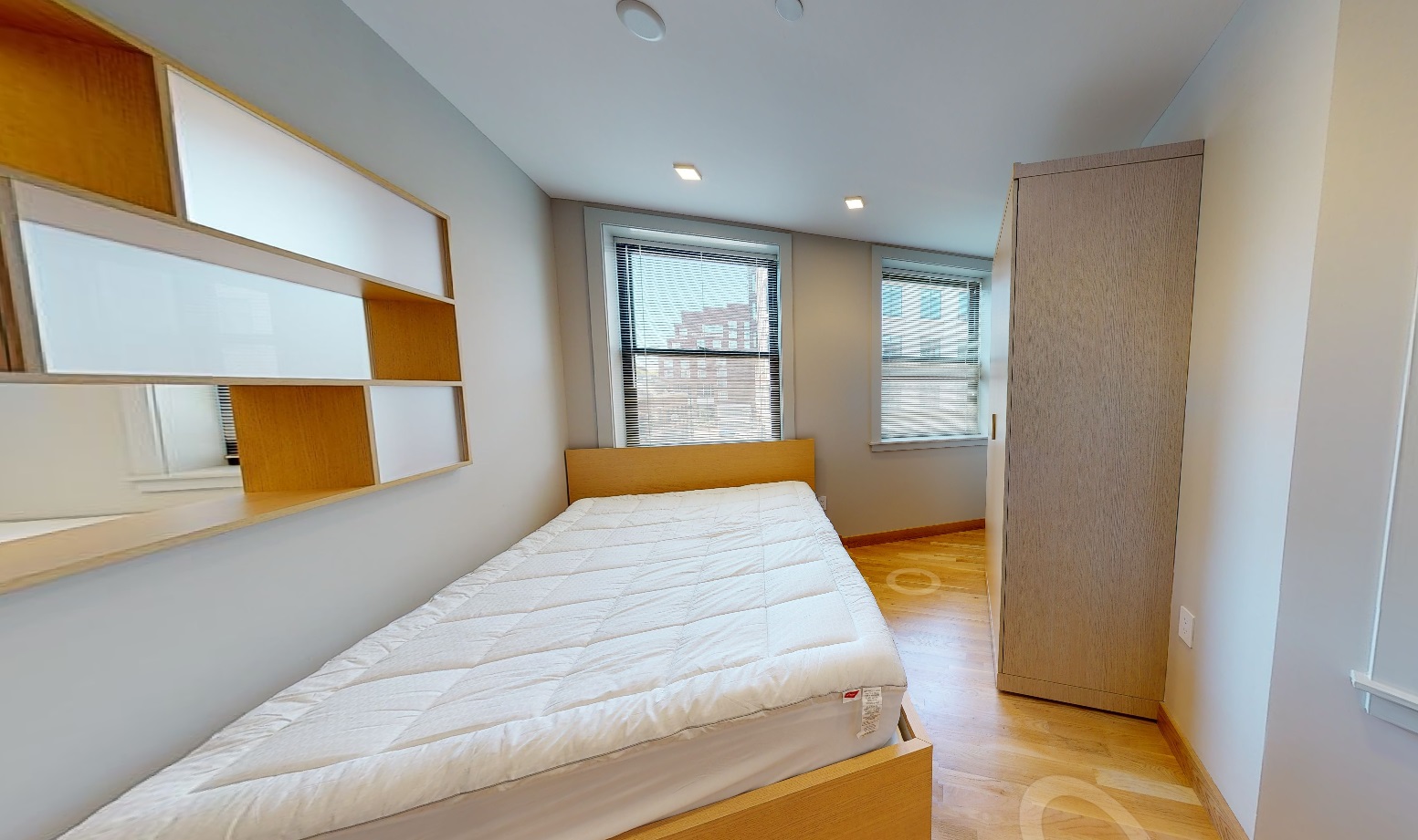 115 Mount Auburn St, Harvard Square