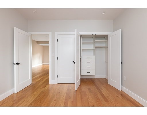 174 7th St, South Boston