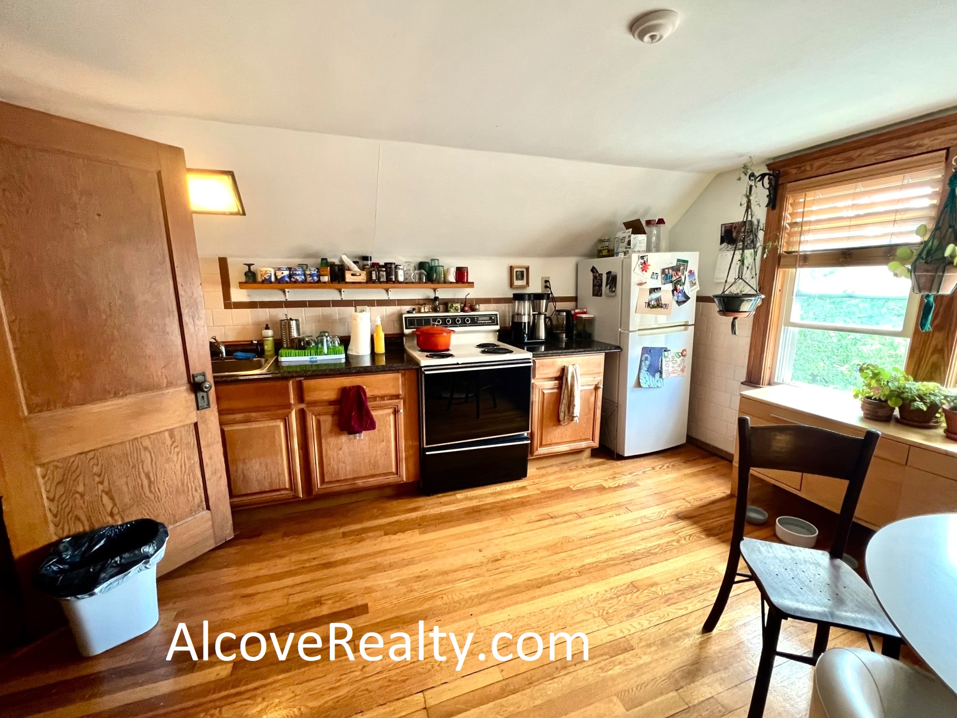 40 Alfred Rd, Arlington