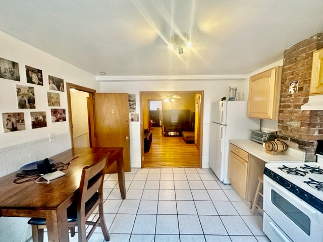 22 Thacher St, North End