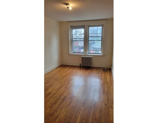 332 Salem St, Malden