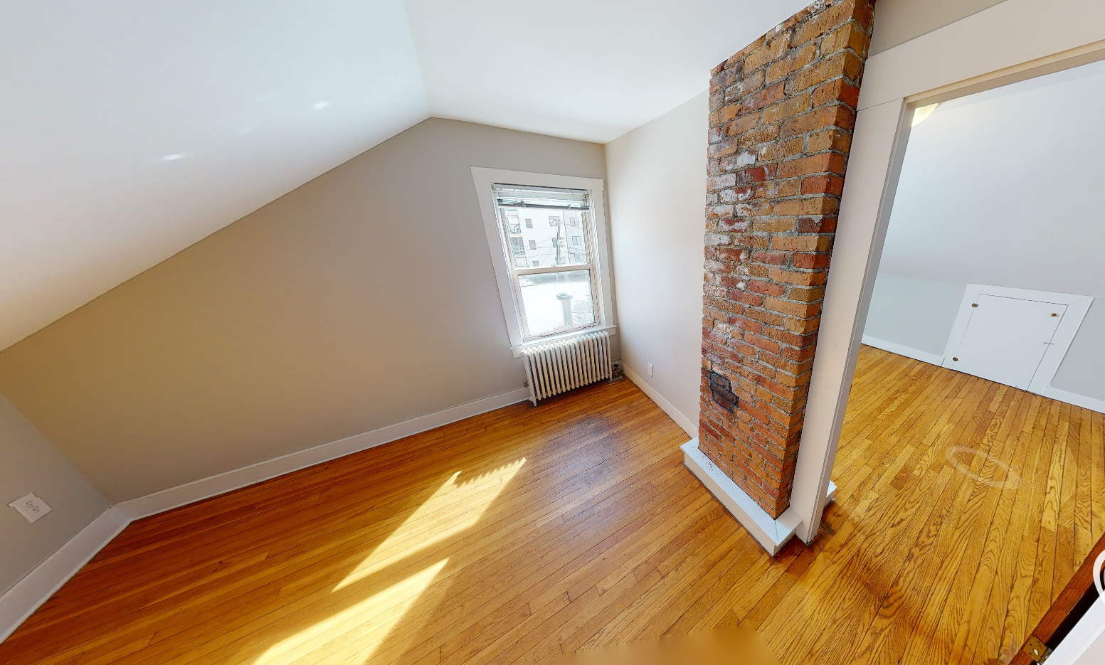 216 Banks St, Cambridgeport