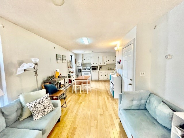 436 Commercial St, North End