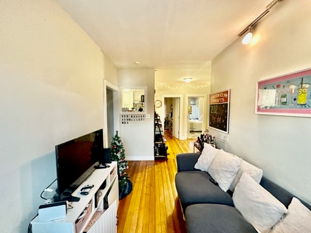 435 Hanover, North End