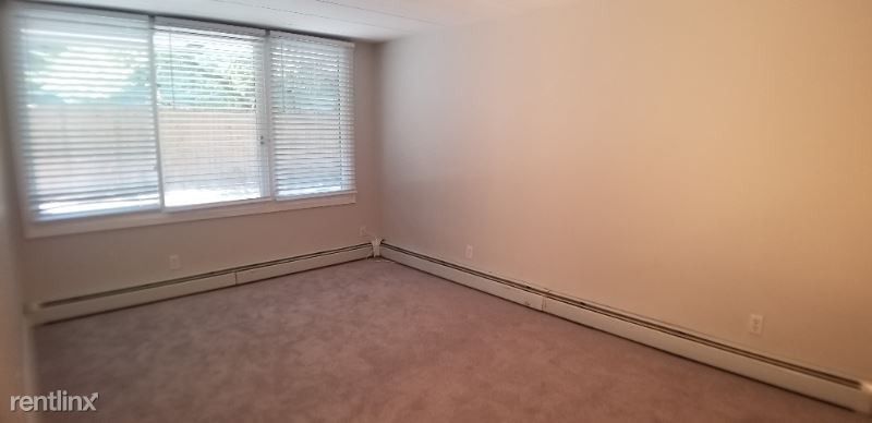 345 Harvard St, Harvard Square