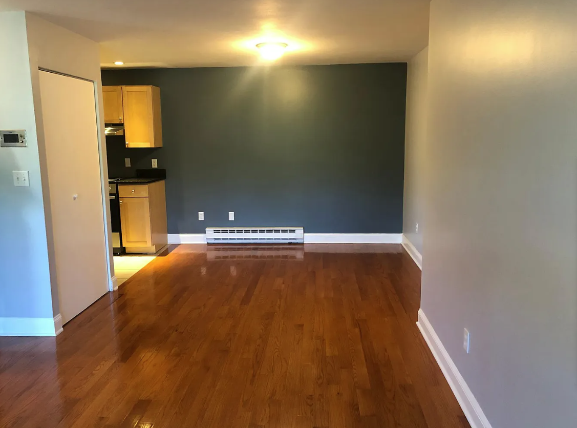 112 Sycamore St, Winter Hill